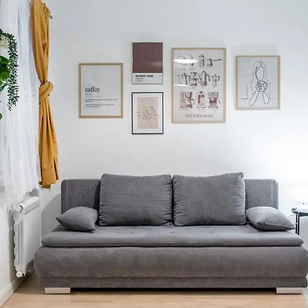 Elegant In Wenceslas Square Apartment