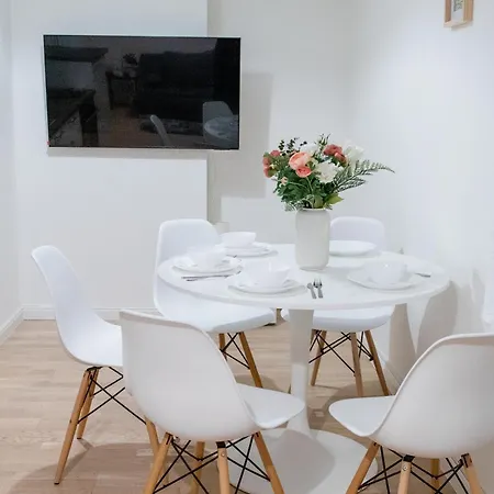 Elegant In Wenceslas Square Apartment *